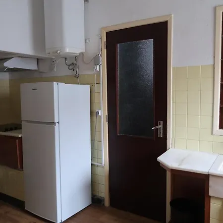 Cosy 3 Bedroom House Close To The *