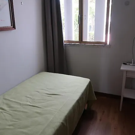 Cosy 3 Bedroom House Close To The *