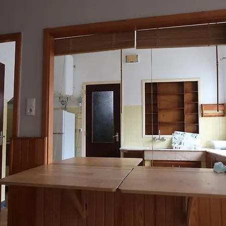 Cosy 3 Bedroom House Close To The *